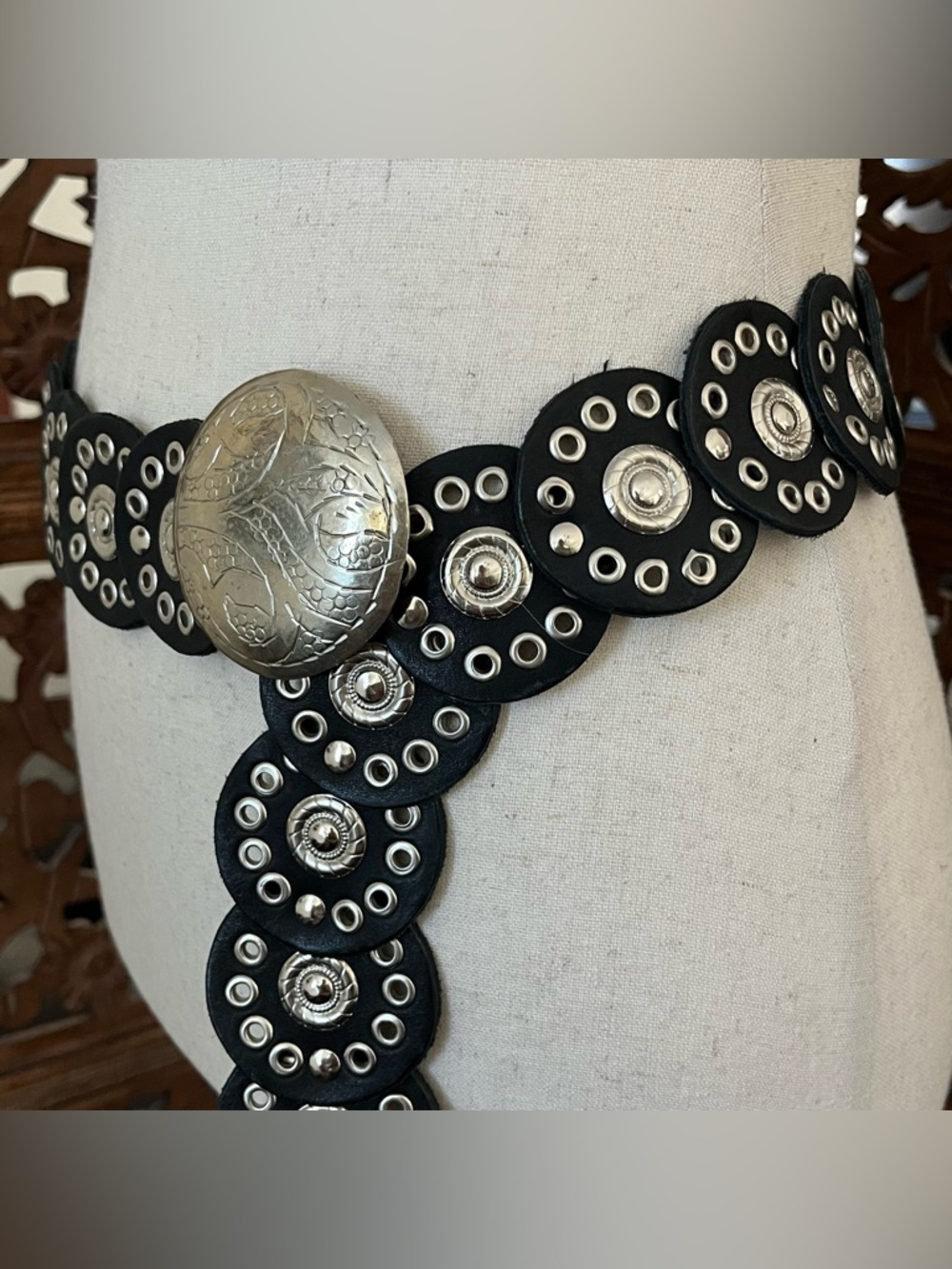 Black & Silver Moroccan Disk Concho Belt S/M - Picture 2 of 3